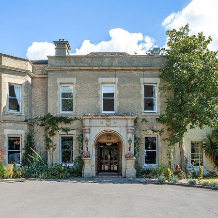 Woodland Manor Hotel Bedford Bagian luar foto